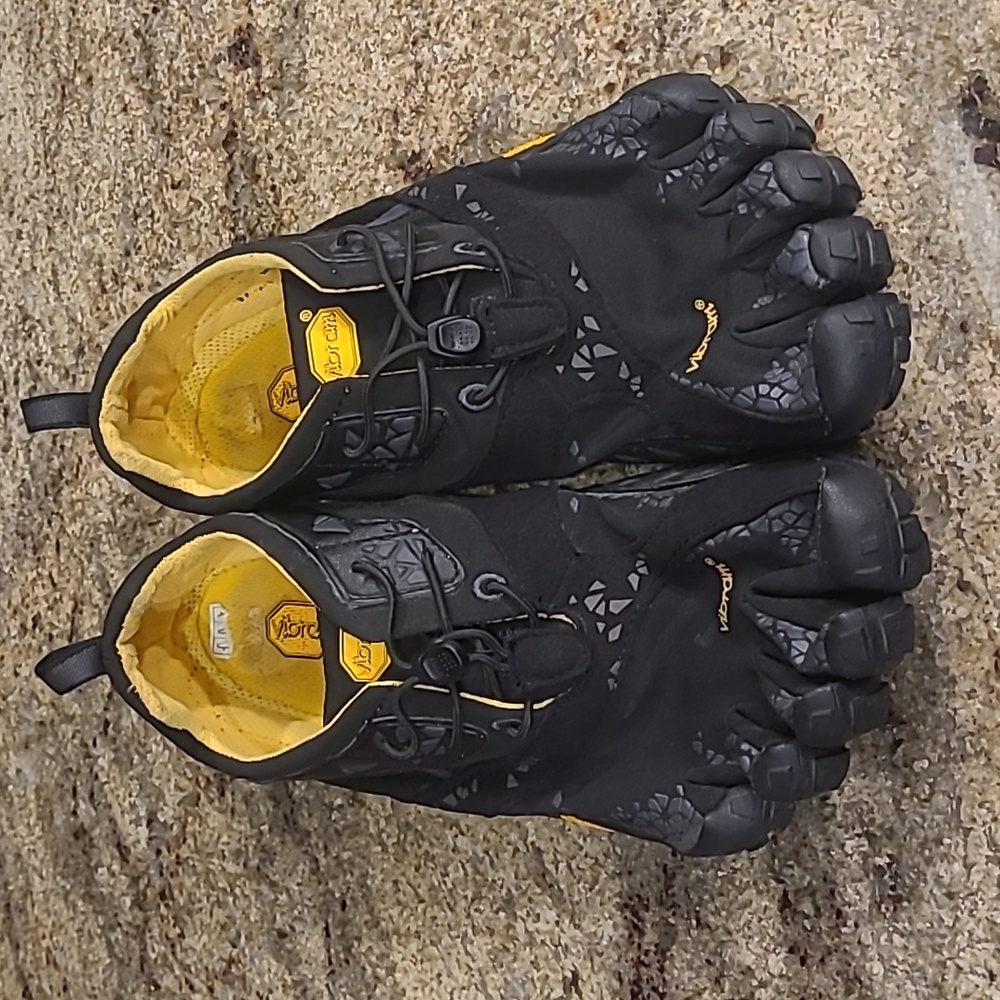 Vibram fivefingers Spyridon MR Black Yellow Men's Shoes Size EU45 / US 11-11.5